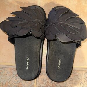 FARM Rio Monstera Leaf Design Sandals